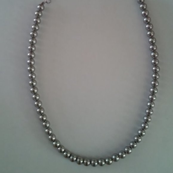 Silver Bead Necklace Strong Magnetic Latch Unworn 21 1/2" Total Unlatch Length - Picture 1 of 3